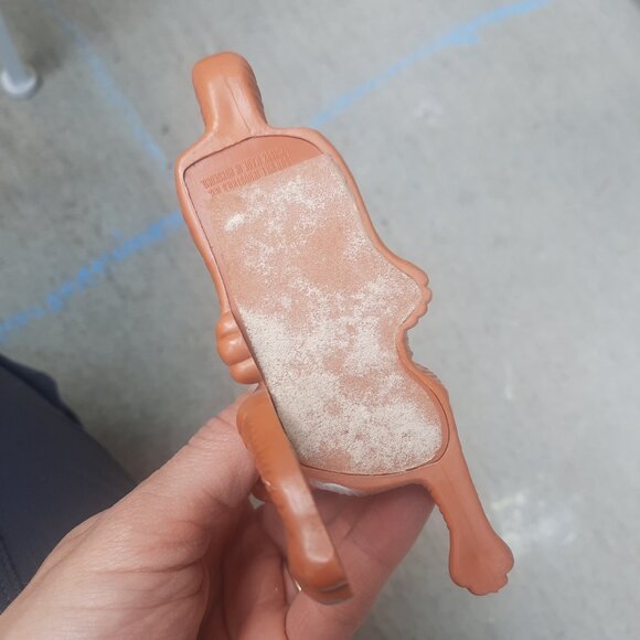 2 Vintage Mantle Stocking Holders Dog Cat Pets 1982 Hong Kong Plastic Sun Hill - Picture 3 of 7